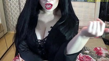 Play Moticia&Cruela fetish halloween video