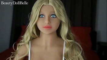 play Coming twice on petil Ass fucked doll