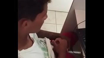 Play Pajero hetero ecua