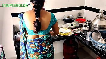 Play Desi Komal was made roti by her brother-in-law by taking out the land in the kitchen and started .