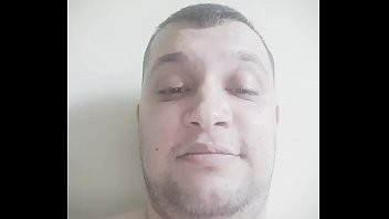 Play Caut fata s-a facem filme porno