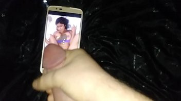 Play Mia khalifa cum tribute