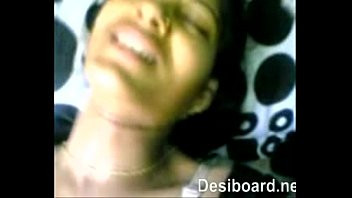 Play Desi sex video (10)