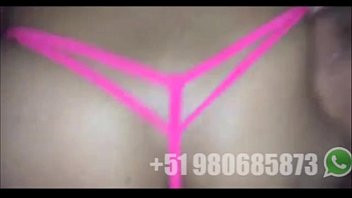 Play Vecina prosti cochando x2