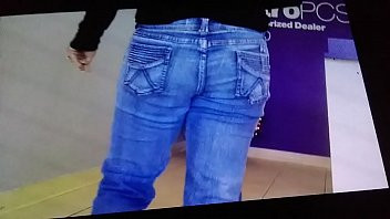 Play Liliana Cum Leche
