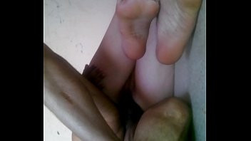 Play DESI GUJJU BHABHI 17