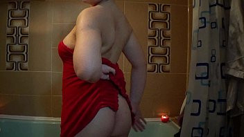 play Nude in bathroom shave pussy-ass ,oil body lottion