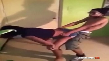 Play Cele mai tari dansuri din cur 2014 bikini