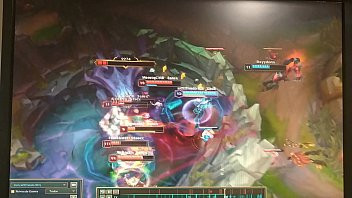 Play Zed comendo o cu de 5 acefalos