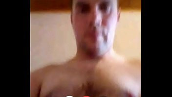 Play Mickael Mougin ce maturbe en cam