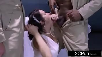 Play ZZS - Veronica Avluv