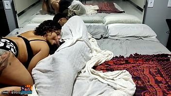 Play ELE SO QUERIA DORMIR EU SO QUERIA FUDER BUCETINHA TAVA QUERENDO LEITADA ESCROTA.FUDEDORDEBUCETA2017.completo no red